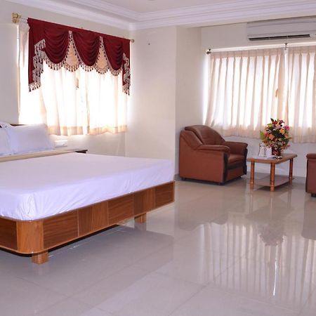 Hotel Susee Park Tiruchirappalli Exterior foto