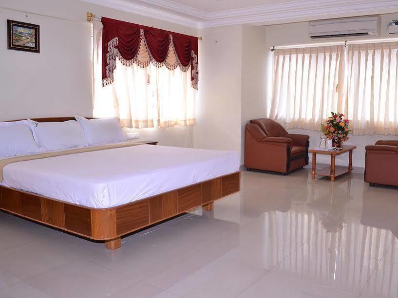 Hotel Susee Park Tiruchirappalli Exterior foto